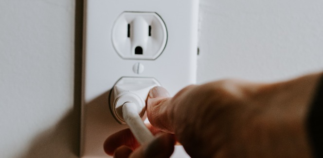 El precio de la luz continúa al alza este lunes hasta alcanzar los 236,51 euros/MWh