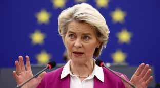 La Comisión Europea propone suspender los vuelos desde el sur de África