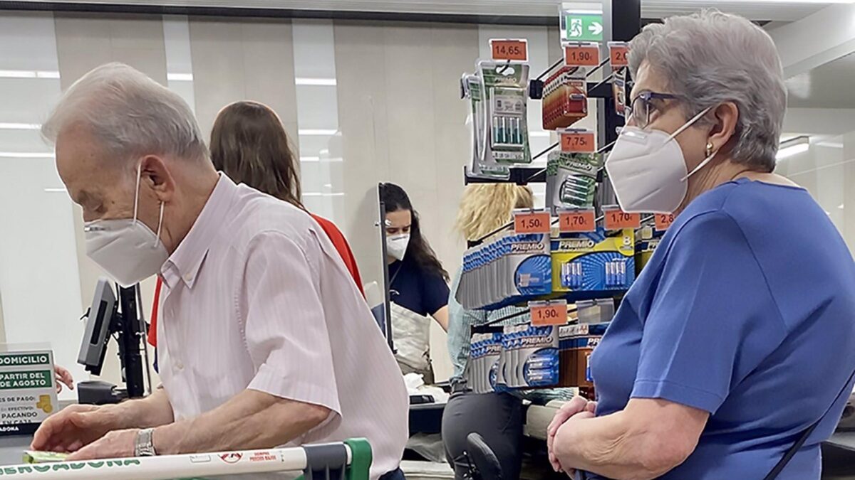 La Seguridad Social destina en noviembre más de 20.000 millones a pagar la nómina de pensiones y la extra