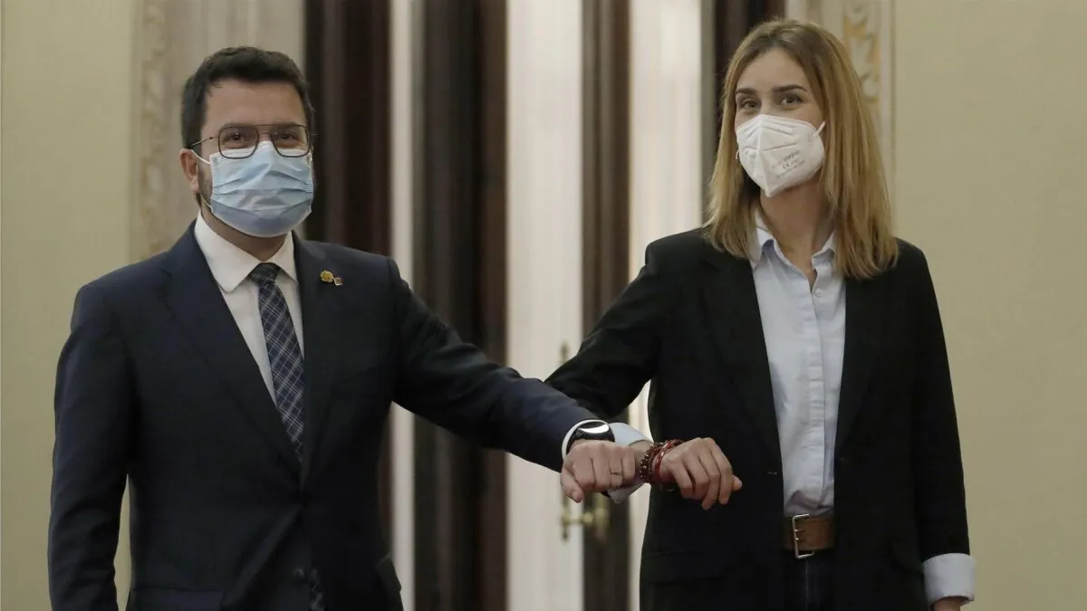 El Parlament da luz verde a los presupuestos con el aval de los comunes