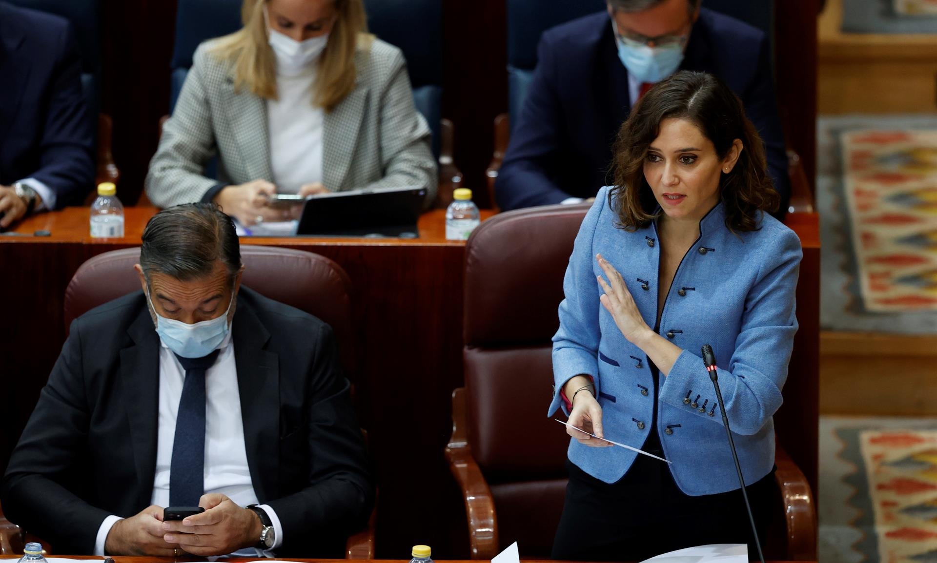 Ayuso descarta el pacto con el PSOE y mira a Vox para los presupuestos de Madrid