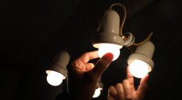 El 69,3% de los españoles apoya una intervención pública para controlar el precio de la luz