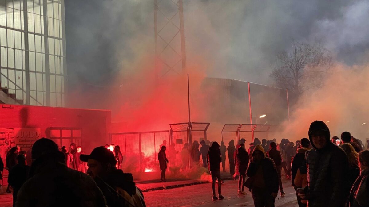 (VÍDEO) Cuarta noche de protestas contra las medidas covid en Países Bajos: 21 detenidos por altercados