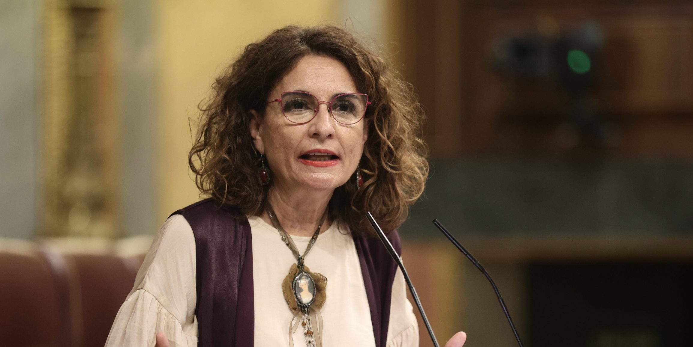 Los ricos inician el cierre masivo de sus sicav tras el golpe fiscal del Gobierno