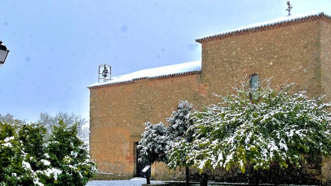 Las nevadas, el viento y los fenómenos costeros ponen en alerta a 10 comunidades