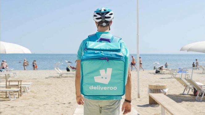 Deliveroo abandona este lunes España tras seis años de actividad y la aprobación de la ley 'rider'