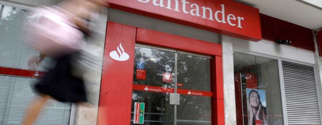 El Santander activa su inmobiliaria para alquilar el millar de oficinas que ha cerrado este año