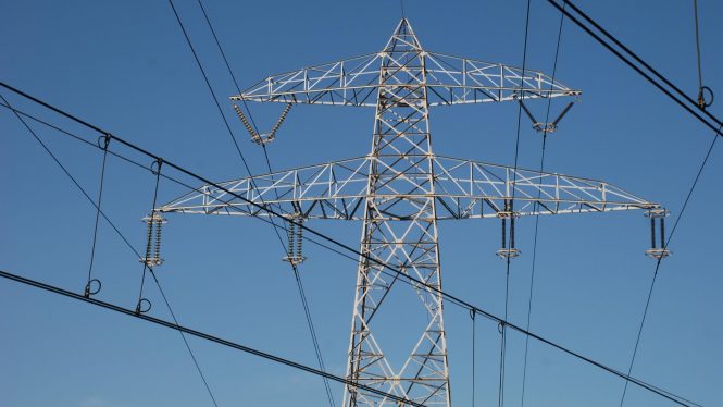 Las eléctricas denuncian el «oscurantismo» del Gobierno en sus negociaciones con Bruselas