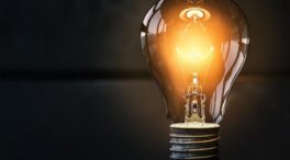 La luz marca de nuevo su quinto precio más alto del mes este viernes: 227,59 euros/MWh