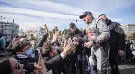 40.000 personas acompañan a Carlos Sainz en su exhibición en Madrid