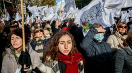 Cientos de personas se manifiestan en Madrid contra la ley de la eutanasia