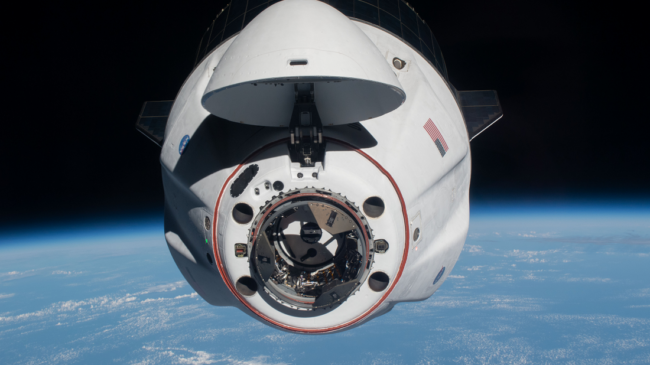 (VÍDEO) Abrazos sin gravedad: así fue la llegada de la nave tripulada Endurance a la Estación Espacial Internacional