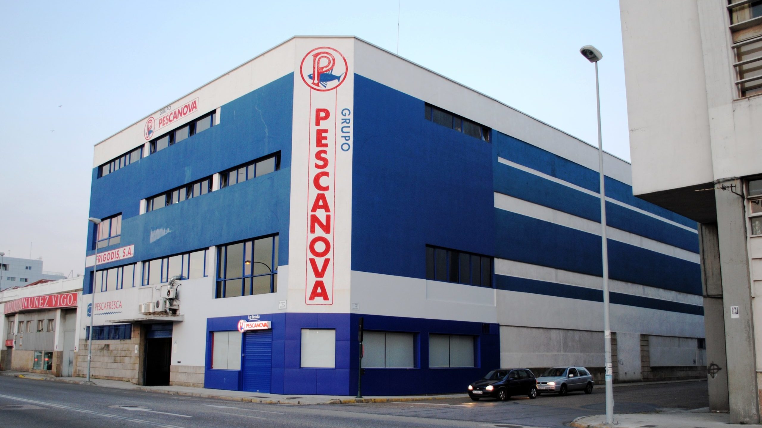 Pescanova gana 64.000 euros en el tercer trimestre frente a las pérdidas de un año antes