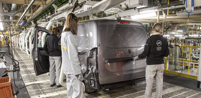 Renault España acuerda con UGT, SCP y CC.OO. alargar el ERTE hasta junio de 2022