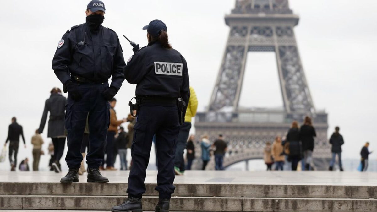 Un policía fuera de servicio, herido grave por un apuñalamiento en París