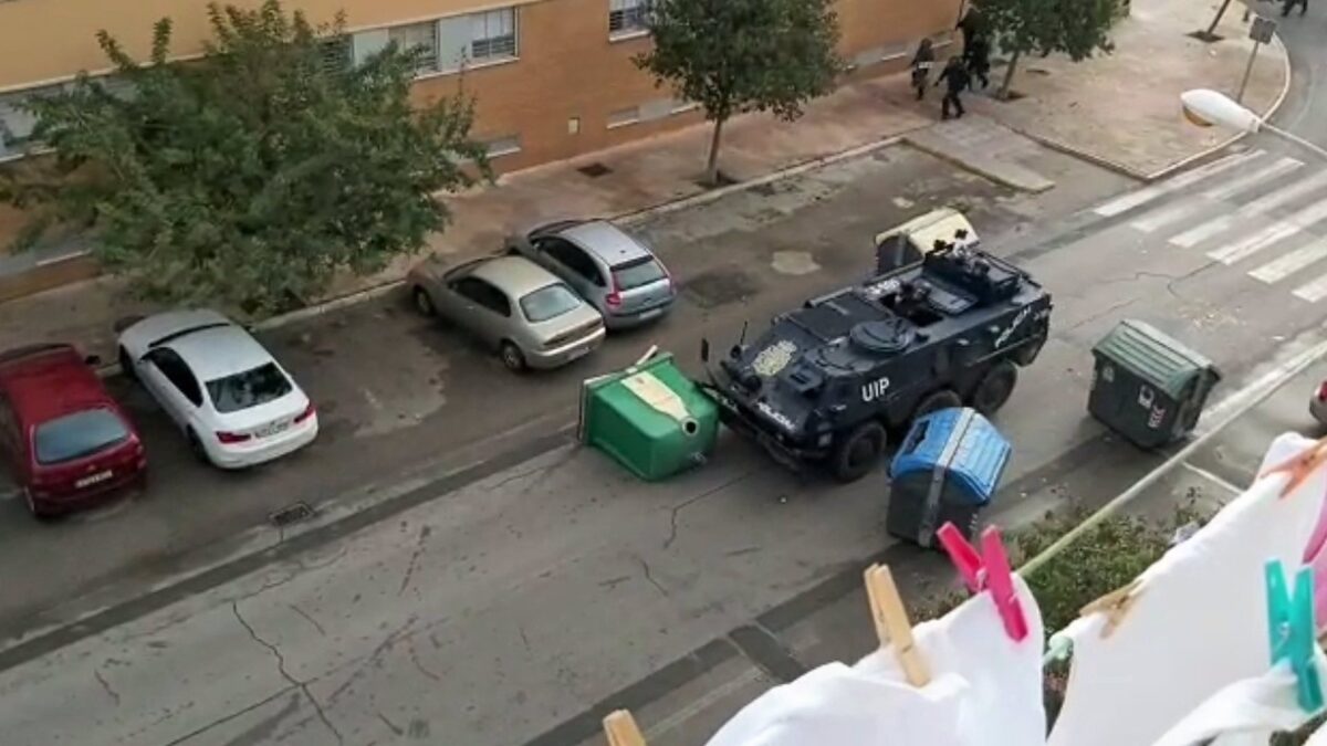 La Policía evita por segundo día usar su tanqueta en Cádiz tras las críticas de Podemos