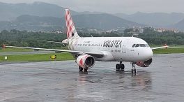 El modo avión, por qué hay que activarlo en algunos vuelos y en otros no es necesario