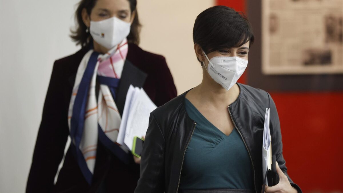 El Gobierno ve «margen» para mantener rebajado el IVA de las mascarillas