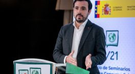 El ministro Garzón gastó 20.000 euros en elaborar su libro de recetas saludables