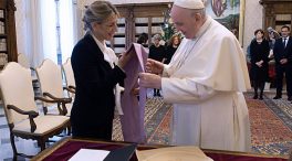 Yolanda Díaz se reúne con el papa en el Vaticano