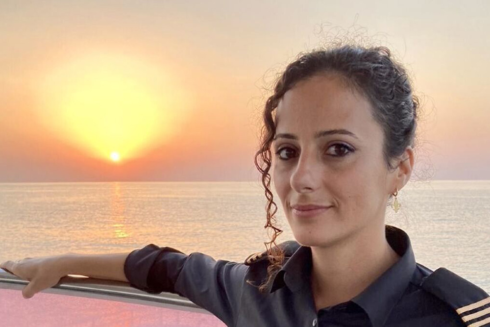 Una ciudadana española, abandonada a su suerte sin poder salir de Dubái porque su exjefe no se lo permite