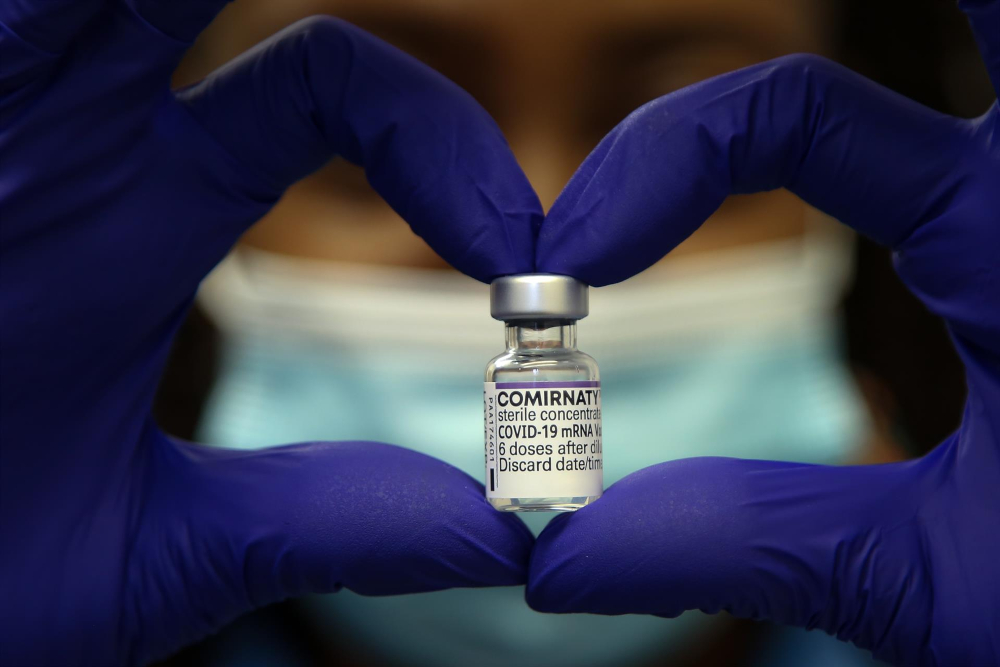 La eficacia de la dosis de refuerzo de la vacuna disminuye a partir de las 10 semanas ante ómicron