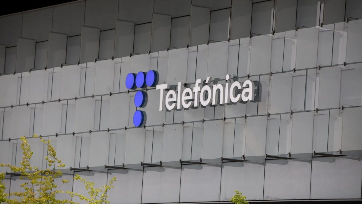 Telefónica amplía a casi 3.000 trabajadores las salidas voluntarias en su oferta final a los sindicatos