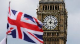 Reino Unido exigirá a todos los viajeros un test de covid