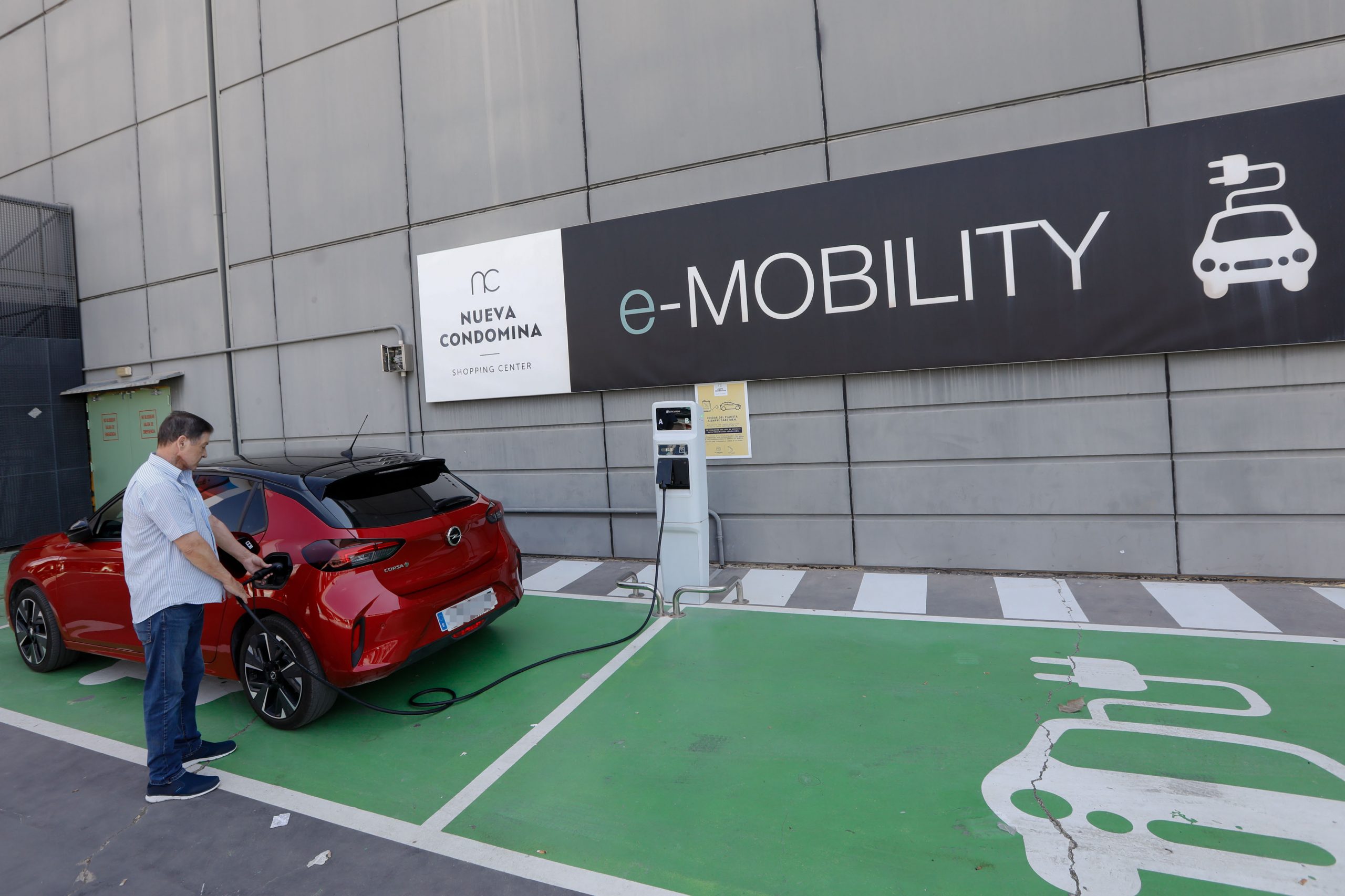 Los puntos de recarga para coches eléctricos ya no necesitarán licencia de obras