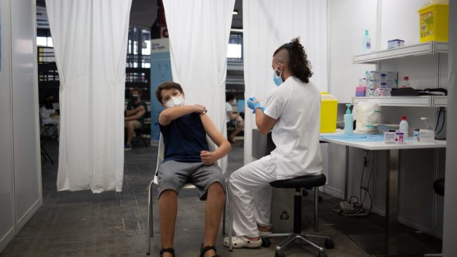 Andalucía abre este lunes las citas de vacunación a niños de hasta nueve años