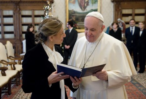 Yolanda Díaz consiguió cita con el Papa gracias a sus contactos con el peronismo