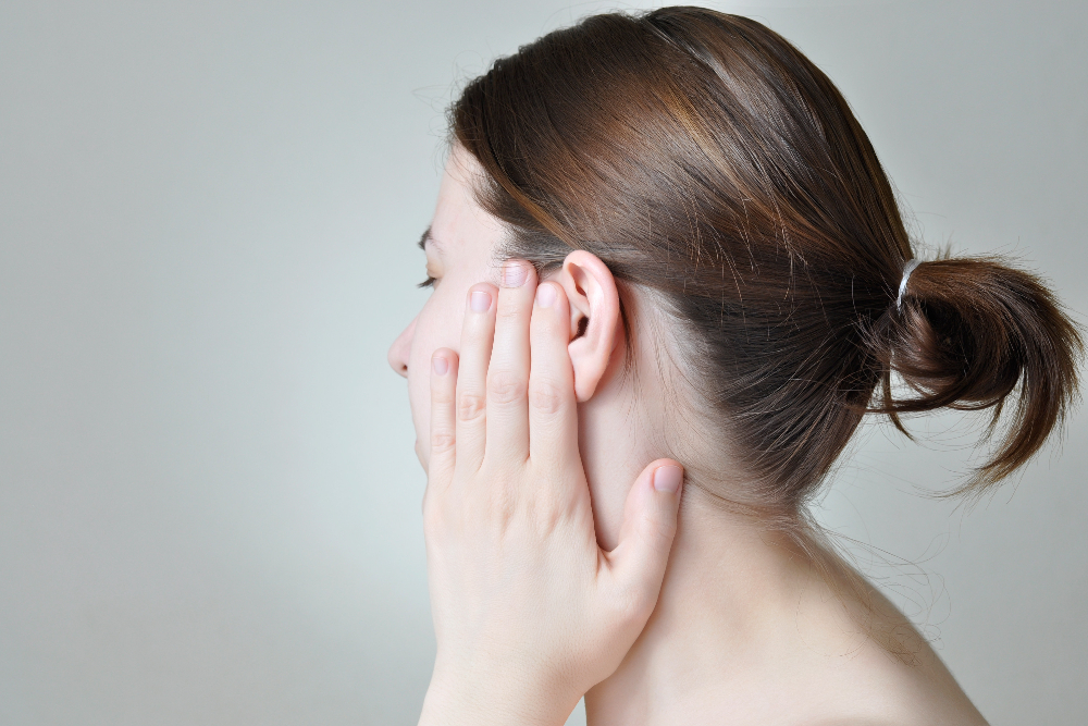 Cómo acabar con el tinnitus (o acúfenos), el enemigo 'silencioso' de tus oídos