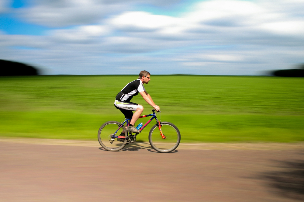 dolor espalda bicicleta evitar combatir ciclismo