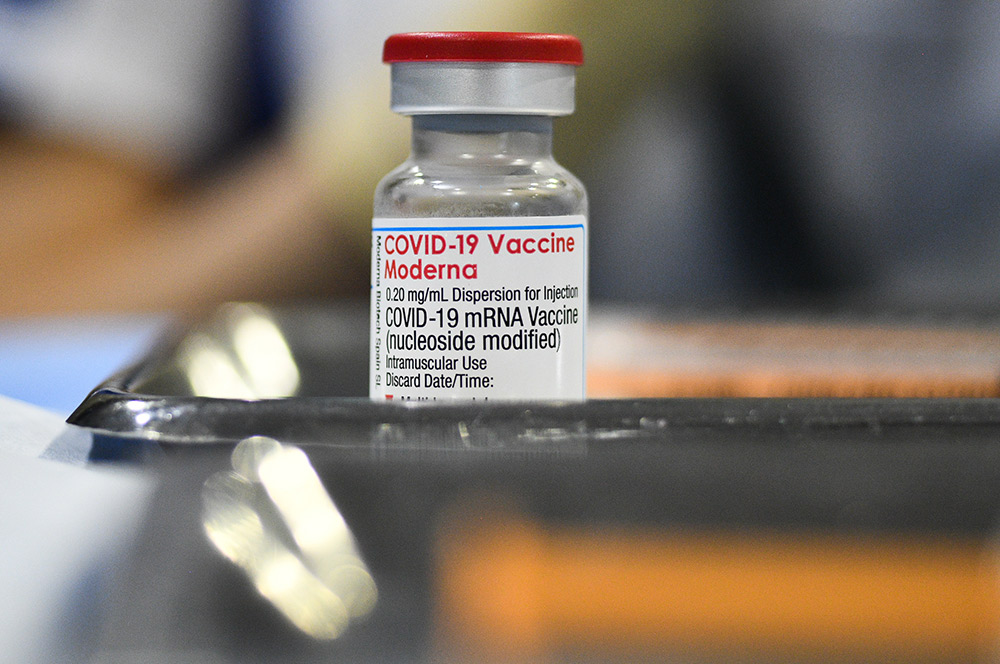 El primer estudio entre vacunas ARNm demuestra que Moderna es la más eficaz