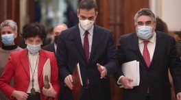 Sánchez roza el récord de colocación de políticos en embajadas de Zapatero