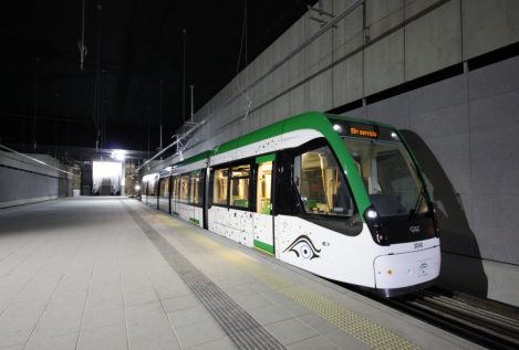 La Junta finaliza el montaje de la vía para la llegada del metro al centro de Málaga
