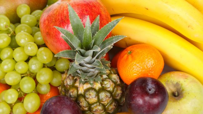 Las tres mejores frutas para tomar entre horas: son sanas, 'light' y fáciles de comer