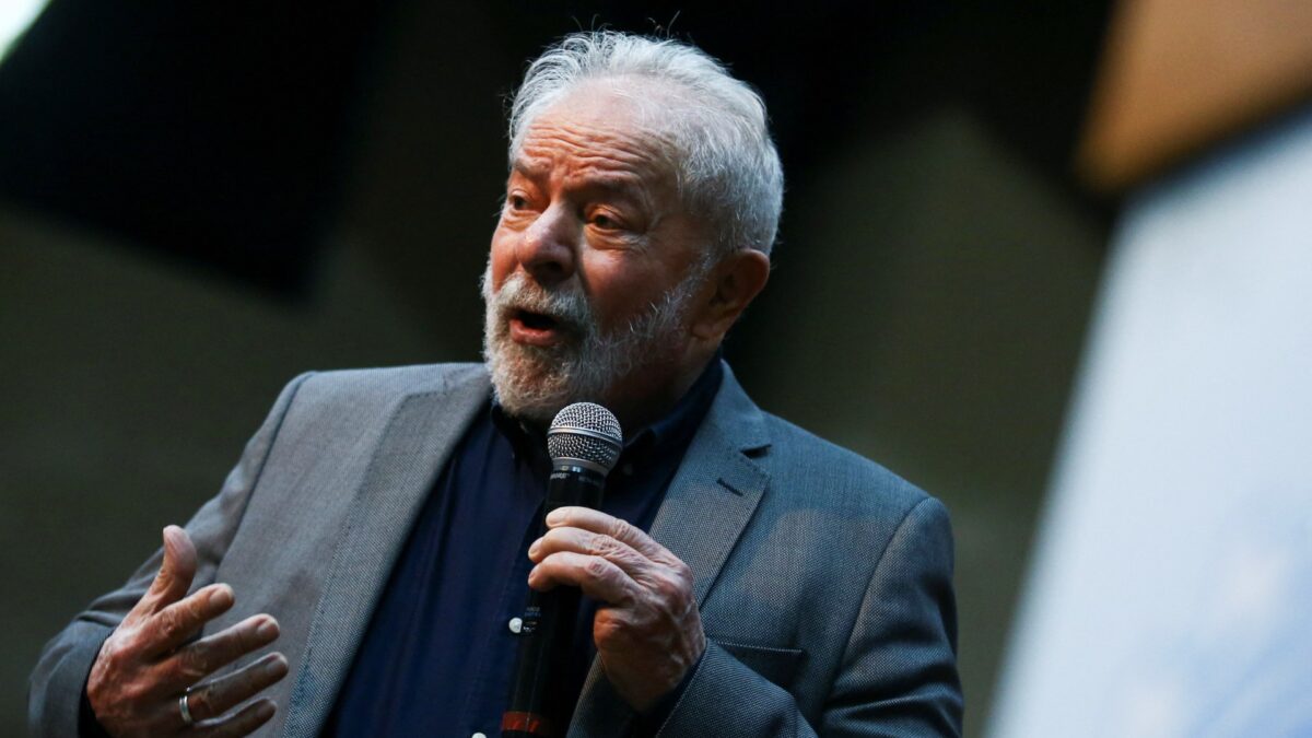 Las encuestas dan la victoria a Lula en Brasil con un 48% de apoyo