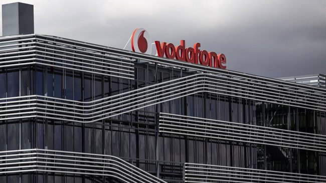 Vodafone cierra su brecha de fibra rural tras firmar un acuerdo mayorista con Adamo