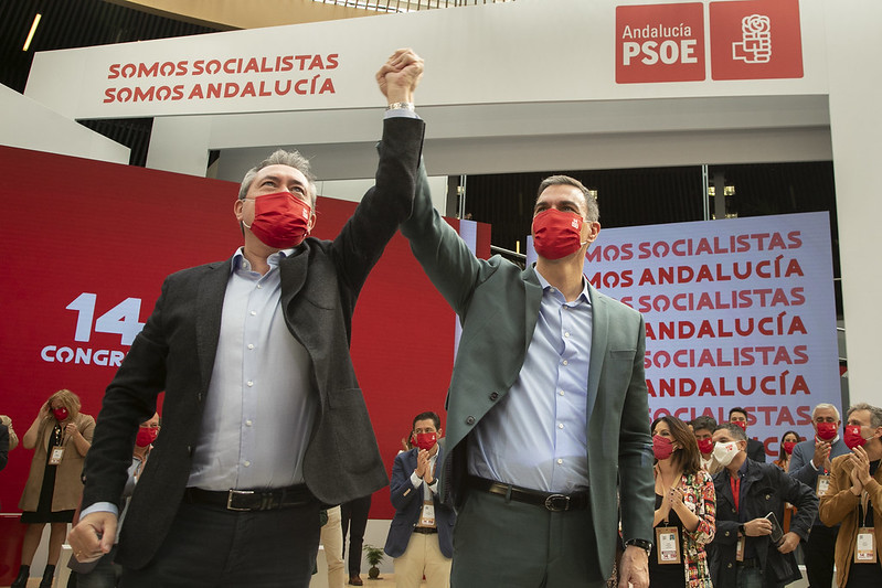 Pedro Sánchez y Juan Espadas en el Congreso del PSOE-A