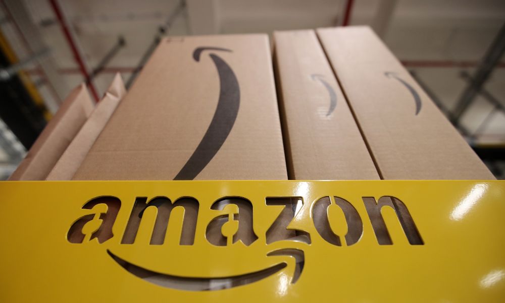 Varios empleados de Amazon quedan atrapados tras el colapso de un almacén en EEUU