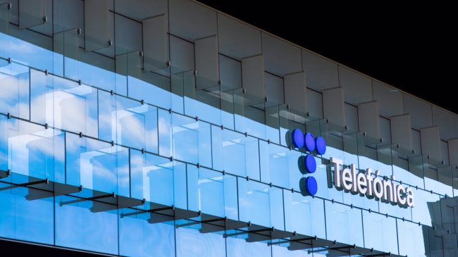 Telefónica firma su mejor año en bolsa desde 2009 con una revalorización del 20%