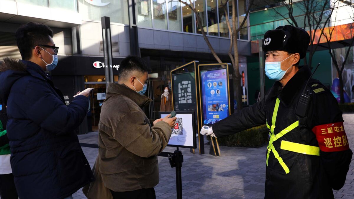 Una ciudad china dará 1.300 euros a aquellos que den positivo en un test de covid