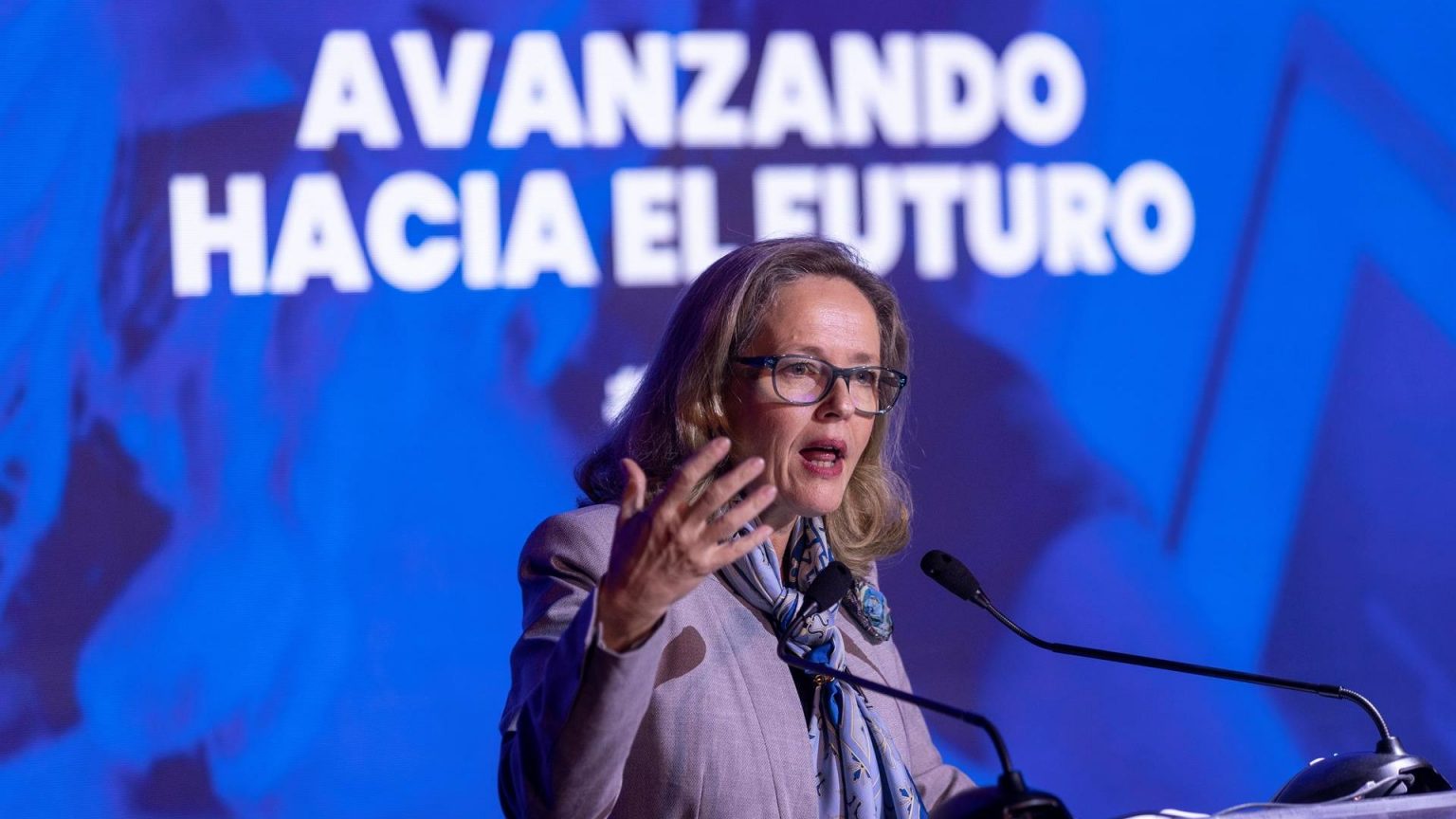 Calviño liga su candidatura como asesora al FMI con una «mayor visibilidad para España»