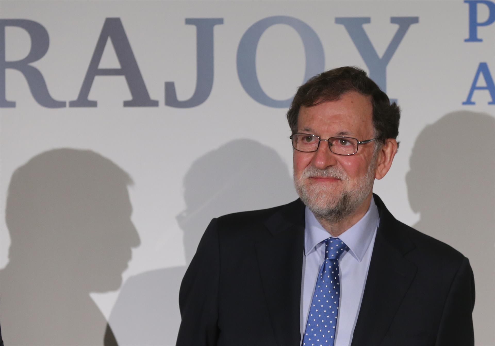 Rajoy niega la «cobra» de Ayuso a Casado: «Fue una cortesía. El culpable soy yo»