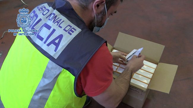 La Policía interviene 300.000 test de antígenos en Fuenlabrada por incumplir las medidas sanitarias