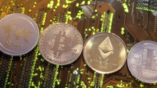 El bitcoin cae un 17% desde el viernes y baja de 50.000 dólares tras el 'hackeo' de BitMart