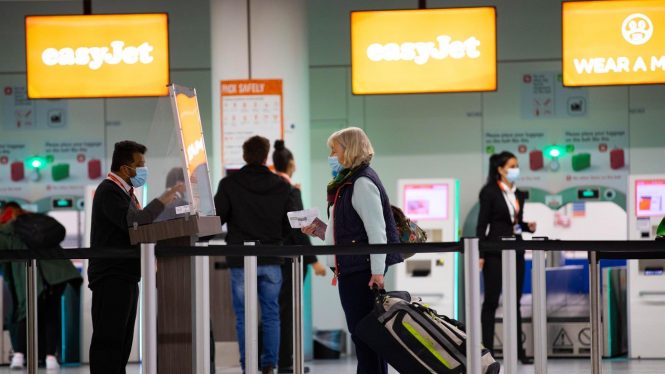 Los sindicatos convocan una huelga indefinida en EasyJet para estas navidades