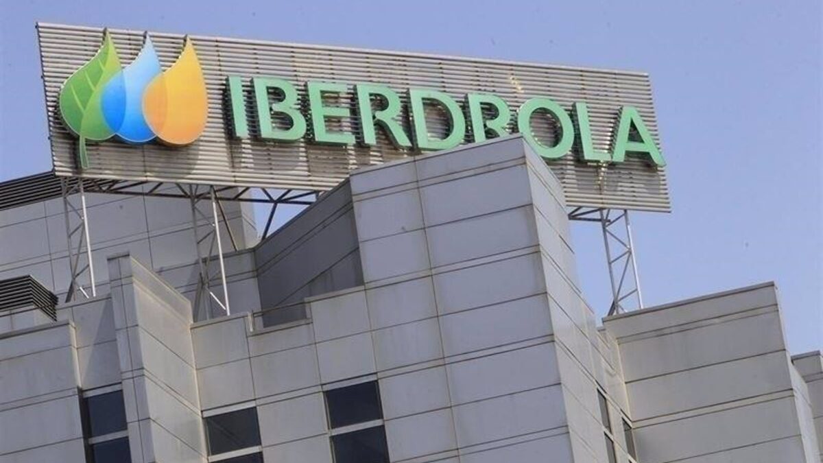 Iberdrola amplía su querella contra Del Olmo y le acusa  de «robo de facturas y revelar secretos»