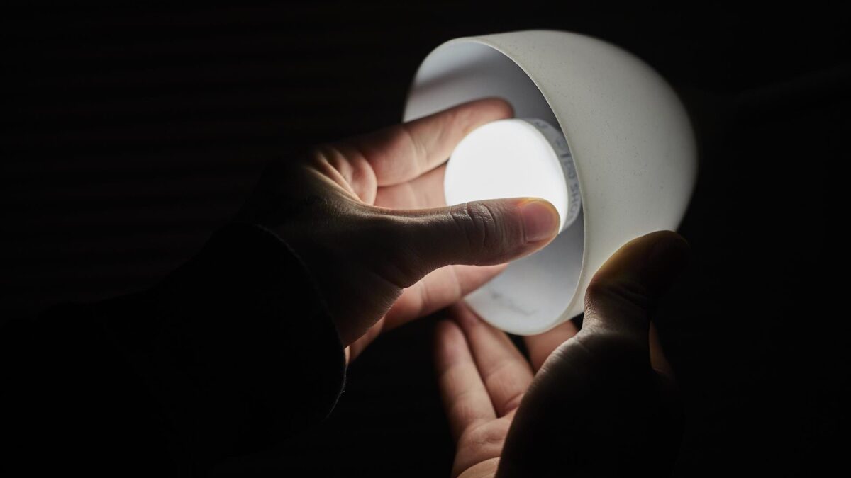 La luz pulveriza todos los registros y este miércoles se disparará a 360 euros/MWh, nuevo máximo histórico